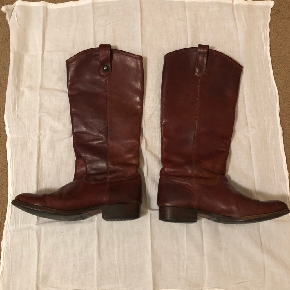 Frye Bailey Button Boot Size 9